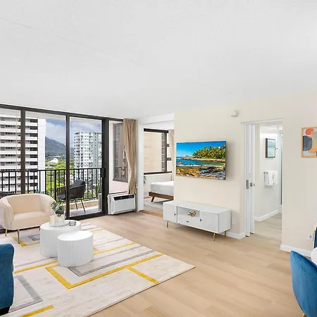 Newly Renovated ,1 Block To Waikiki Beach, Free Parking Honolulu Esterno foto