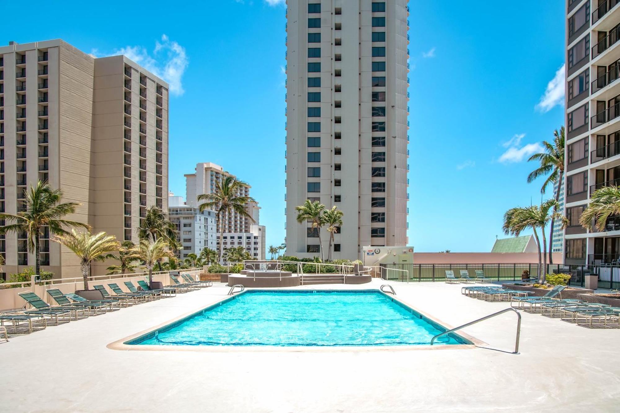 Apartamento Newly Renovated ,1 Block To Waikiki Beach, Free Parking *